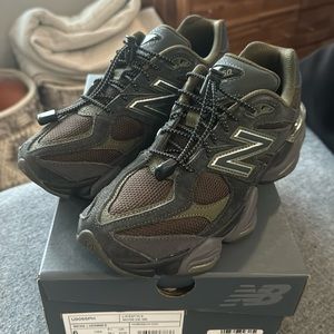 NWT New Balance 9060